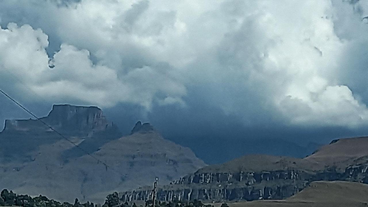 Misty Peaks Cloudlands Villa Bergview Luaran gambar